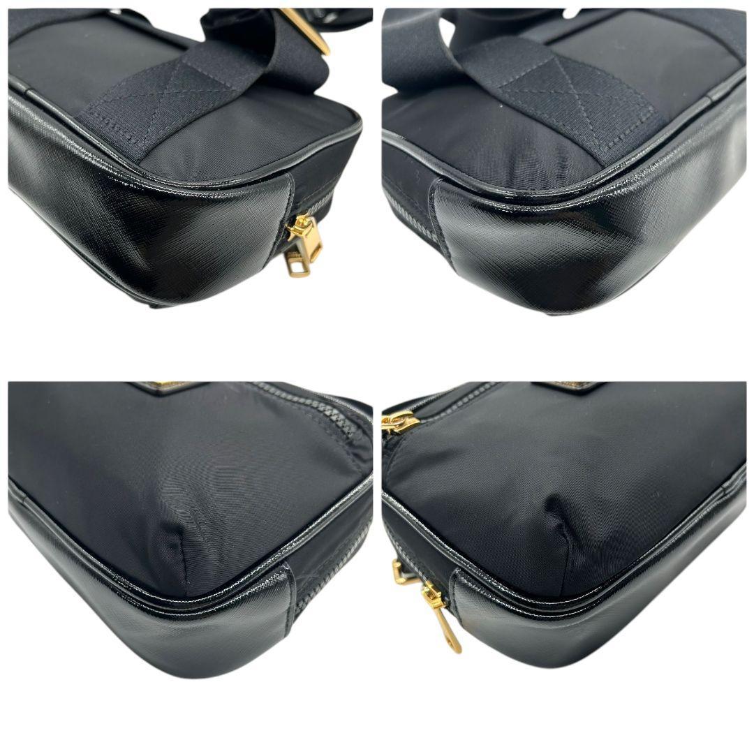 マークジェイコブス　ショルダーバッグ　黒　ナイロン　ロゴプレート　金　s40　ザ　バイカー　ベルトバッグ　ブラック　斜め掛け可　ゴールド金具　MARC JACOBS　オシャレ　本物保証　鑑定済　スピード発送