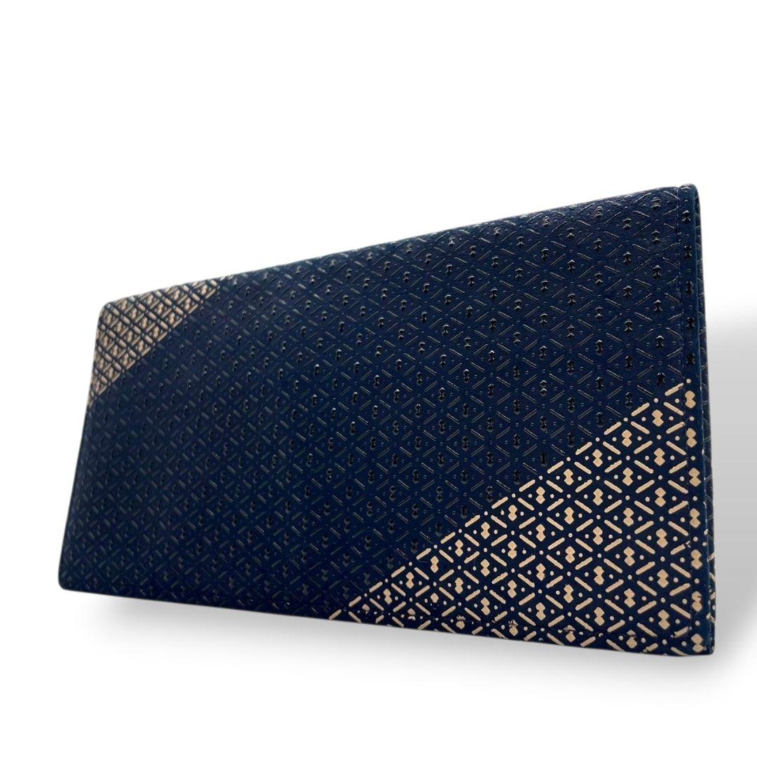 インデンヤ 長財布 紺 ネイビー 総柄 漆細工 鹿革 レザー 本革 INDEN-YA 高級感 伝統工芸 和柄 ロングウォレット メンズ レディース 上品