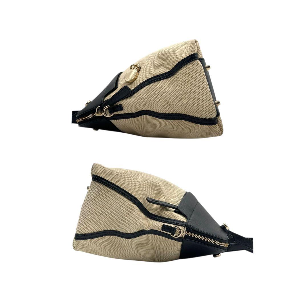 フルラ ハンドバッグ 黒 ブラック ベージュ バイカラー 2way トートバッグ ショルダーバッグ 斜め掛け可 A4収納可 キャンバス レザー 本革 ゴールド金具 ロゴプレート 南京錠 FURLA