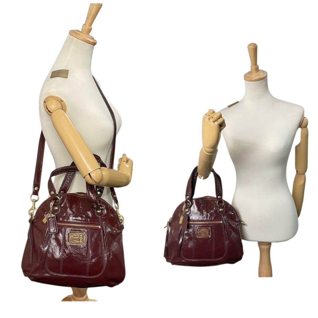 コーチ ハンドバッグ ワインレッド 2way パテントレザー エナメル s8 ショルダーバッグ トートバッグ 斜め掛け可 本革 赤 ゴールド金具 ロゴプレート ロゴタグ COACH 18718