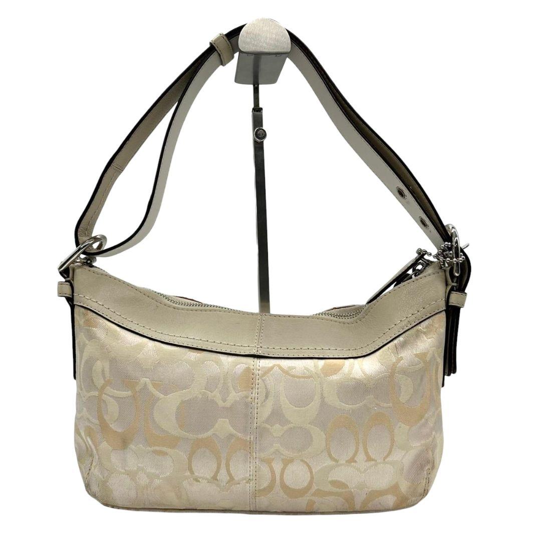 コーチ ショルダーバッグ 白 ホワイト シグネチャー 2way 斜め掛け可 ナイロン ハンドバッグ トートバッグ 肩掛け可 ワンショルダー シルバー金具 ロゴタグ s22 COACH F14488