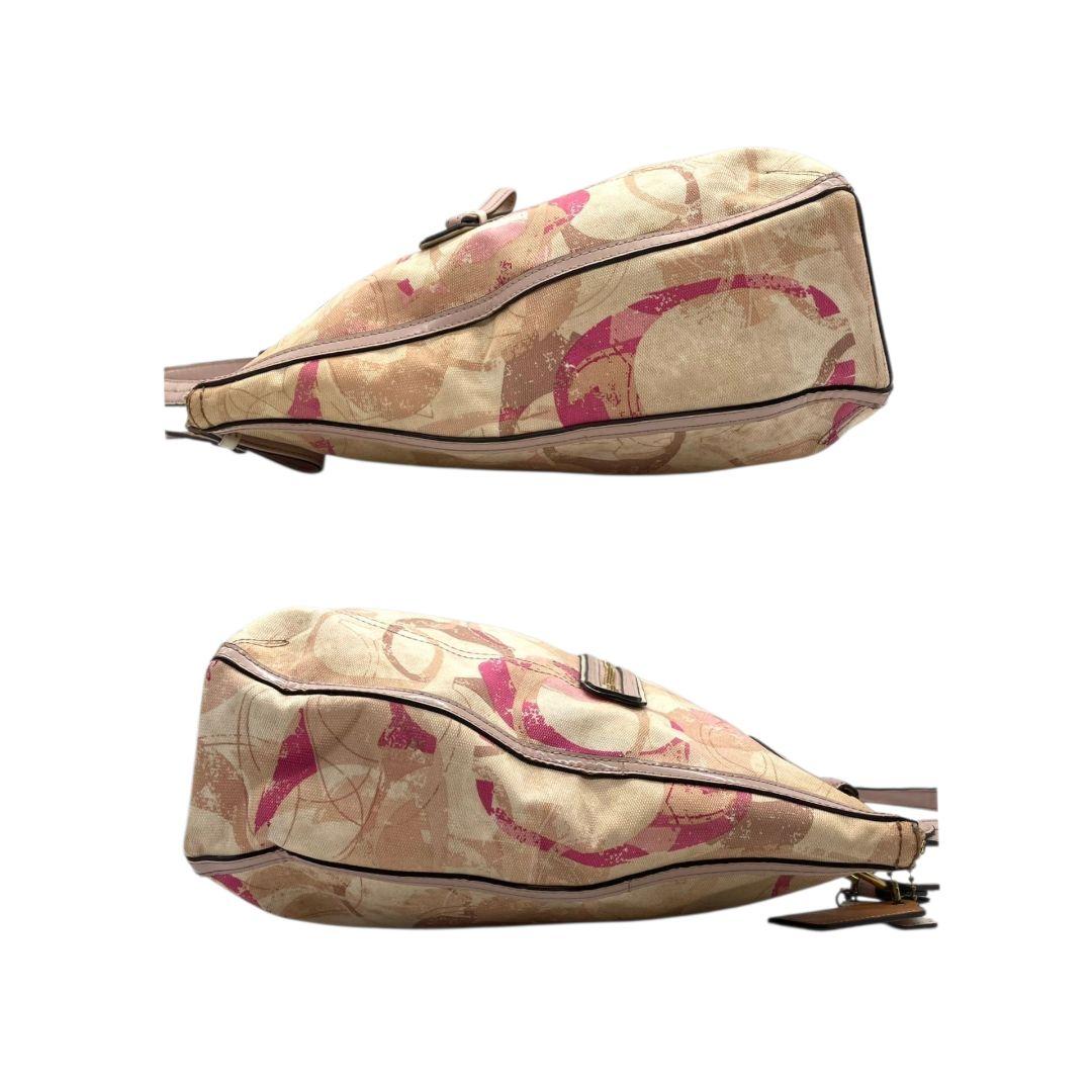 コーチ　トートバッグ　ピンク　シグネチャー　ワンショルダー　キャンバス　s14　ハンドバッグ　肩掛け可　肩かけ可　A4収納　レザー　本革　ベージュ　ゴールド金具　ロゴタグ　23377