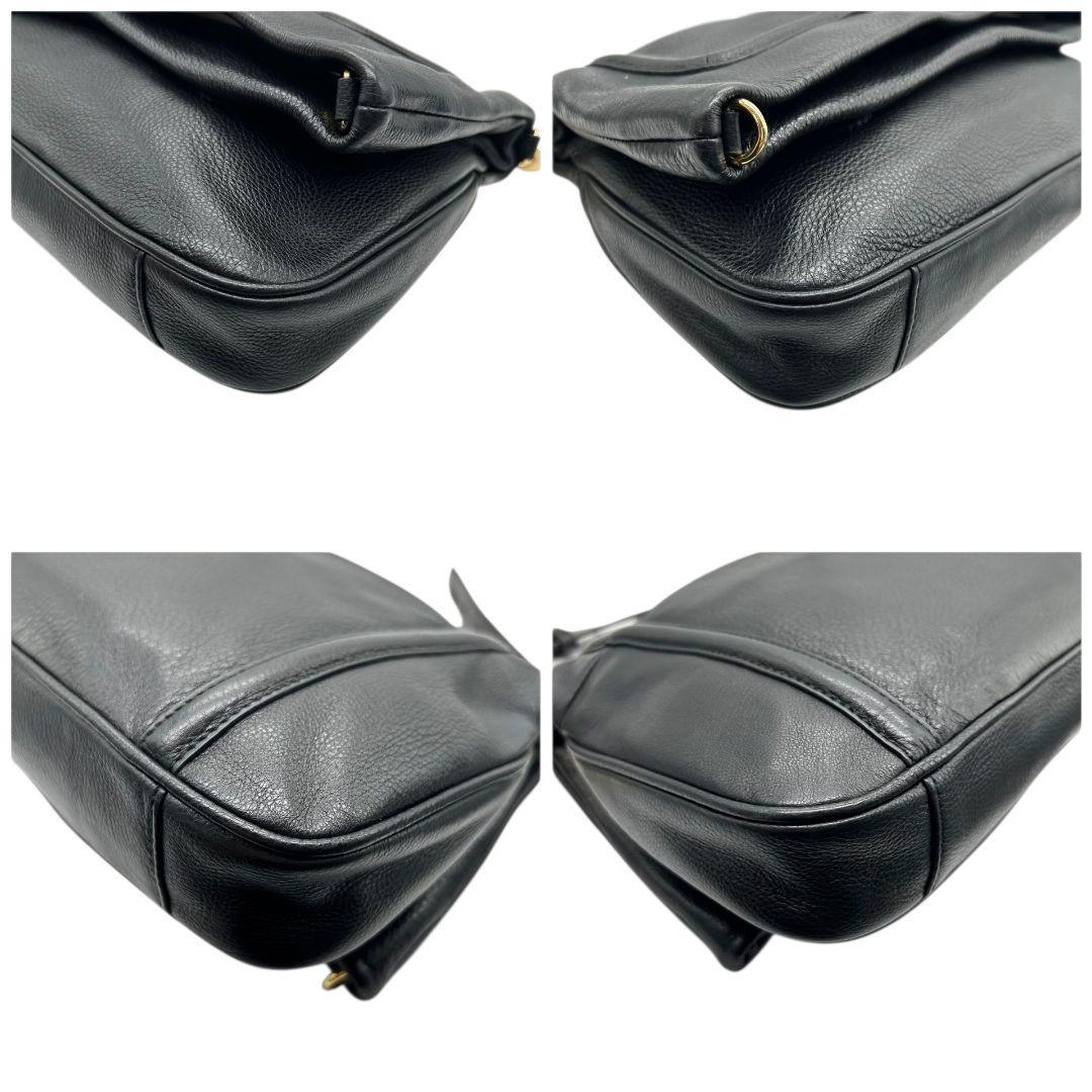 美品 トリーバーチ ショルダーバッグ 黒 デカロゴ フラップ s10 本革 A4収納 斜め掛け可 ブラック ゴールド金具 Tory Burch 上品 高級感