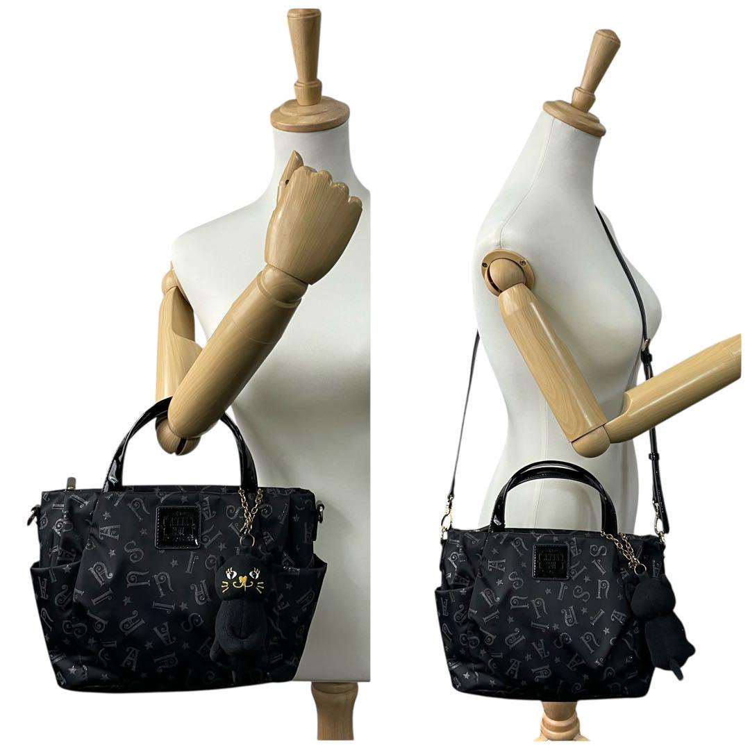 極美品 アナスイ ハンドバッグ 黒 総柄 猫チャーム ナイロン パテントレザー 2way エナメル ブラック ゴールド金具 ラメ 斜め掛け クロスボディ ショルダーバッグ ANNASUI J
