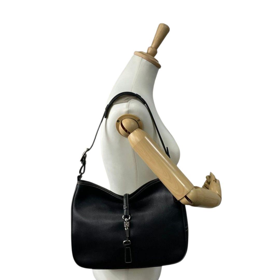 COACH コーチ ハンドバッグ ブラック 黒 ホーボー レザー 本革 トートバッグ ワンショルダー 肩掛け可 自立可 シルバー金具 ロゴチャーム A4収納 7778 u17 高級感