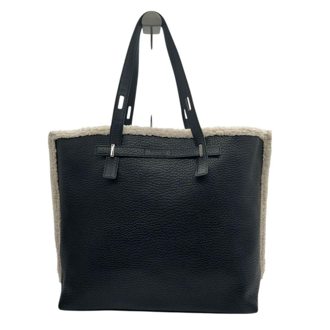 美品 フルラ トートバッグ 黒 ボア A4収納 レザー FURLA T6 本革 ハンドバッグ ブラック ロゴ ムートン 肩掛け可 ワンショルダー 自立可