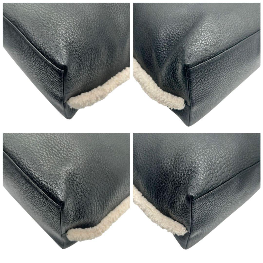 美品 フルラ トートバッグ 黒 ボア A4収納 レザー FURLA T6 本革 ハンドバッグ ブラック ロゴ ムートン 肩掛け可 ワンショルダー 自立可