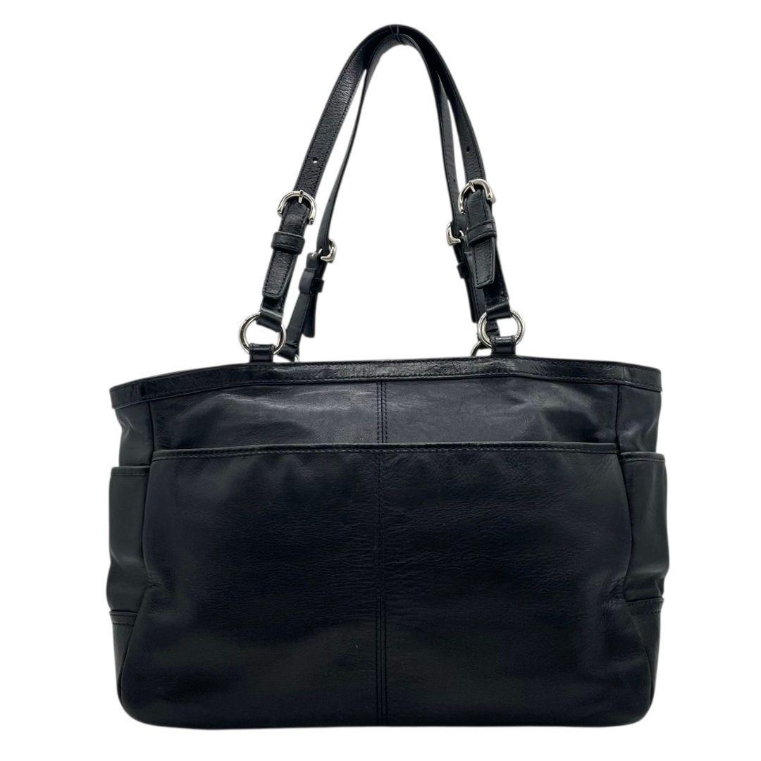 コーチ トートバッグ 黒 ロゴプレート ワンショル レザー s23 ハンドバッグ 肩掛け可 肩かけ可 自立可 ブラック シルバー金具 ロゴタグ チャーム付き F17721 COACH