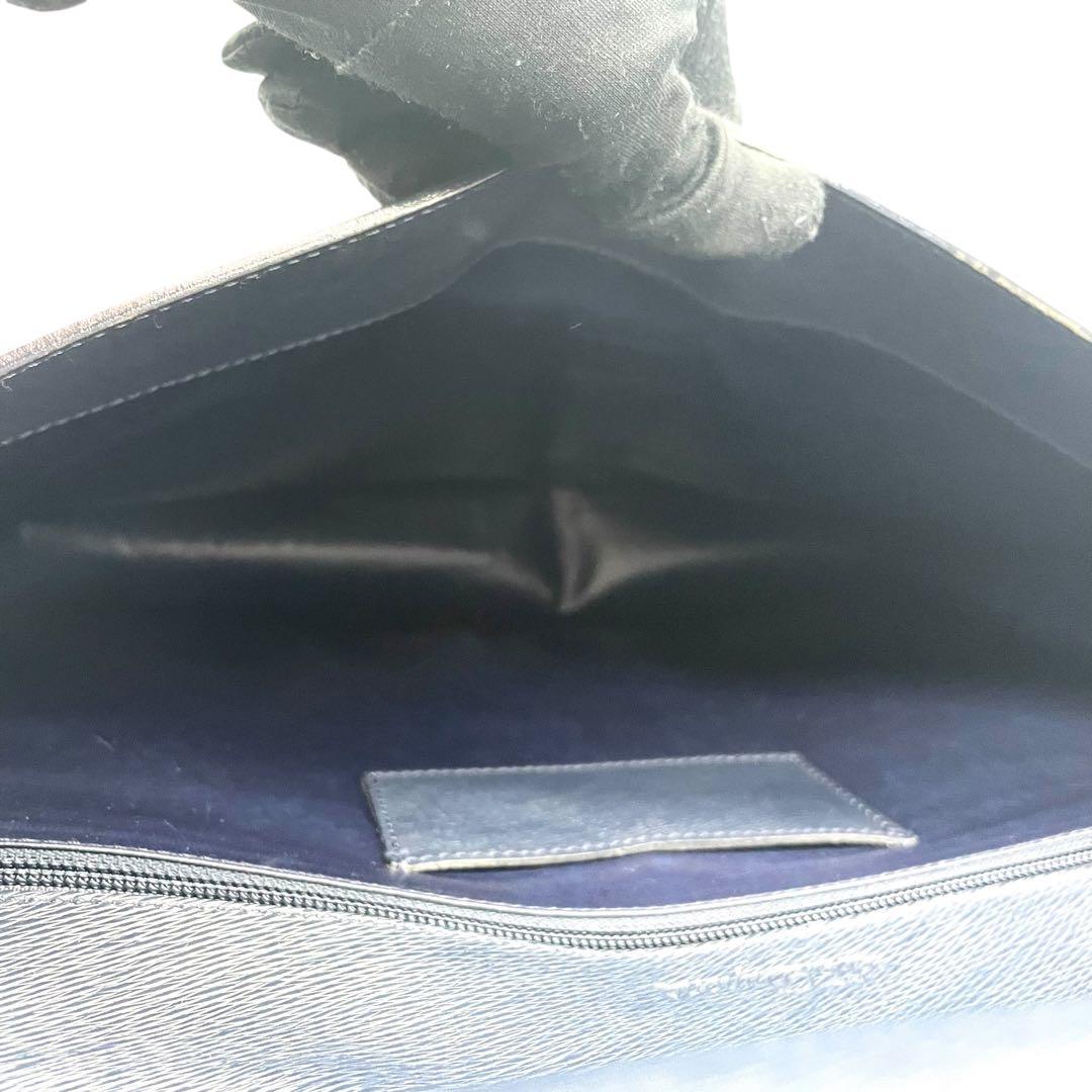 デュポン ビジネスバッグ ネイビー レザー ブリーフケース フラップ シルバー金具 ロゴ刻印 A4収納可 大容量 通勤 出張 自立型 ハンドバッグ メンズ