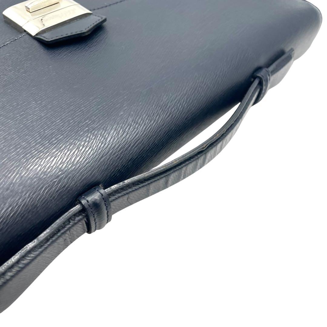 デュポン ビジネスバッグ ネイビー レザー ブリーフケース フラップ シルバー金具 ロゴ刻印 A4収納可 大容量 通勤 出張 自立型 ハンドバッグ メンズ