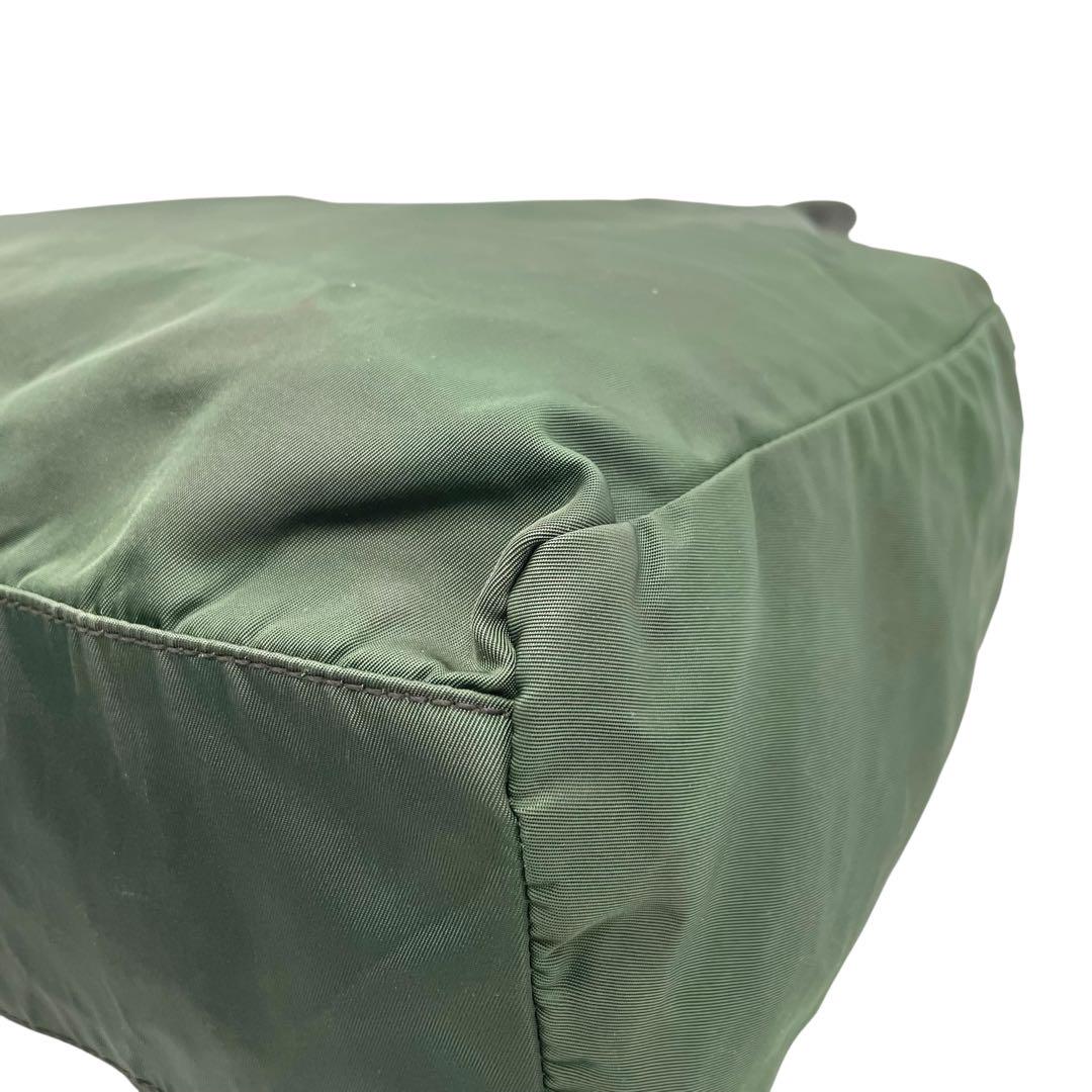 プラダ テスートナイロン ハンドバッグ 三角ロゴ カーキ グリーン トライアングル トートバッグ コンパクト ナイロン シルバー金具 PRADA レディース