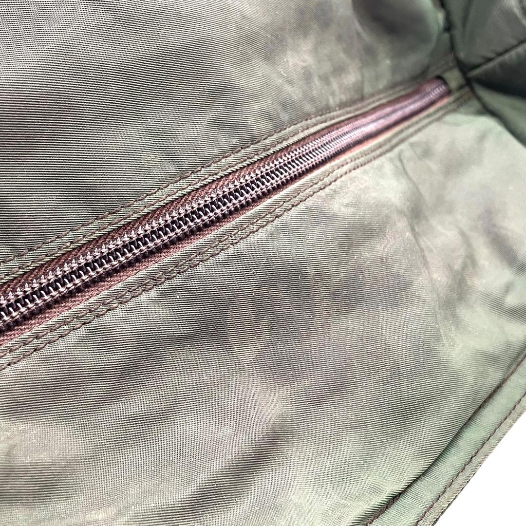 プラダ テスートナイロン ハンドバッグ 三角ロゴ カーキ グリーン トライアングル トートバッグ コンパクト ナイロン シルバー金具 PRADA レディース