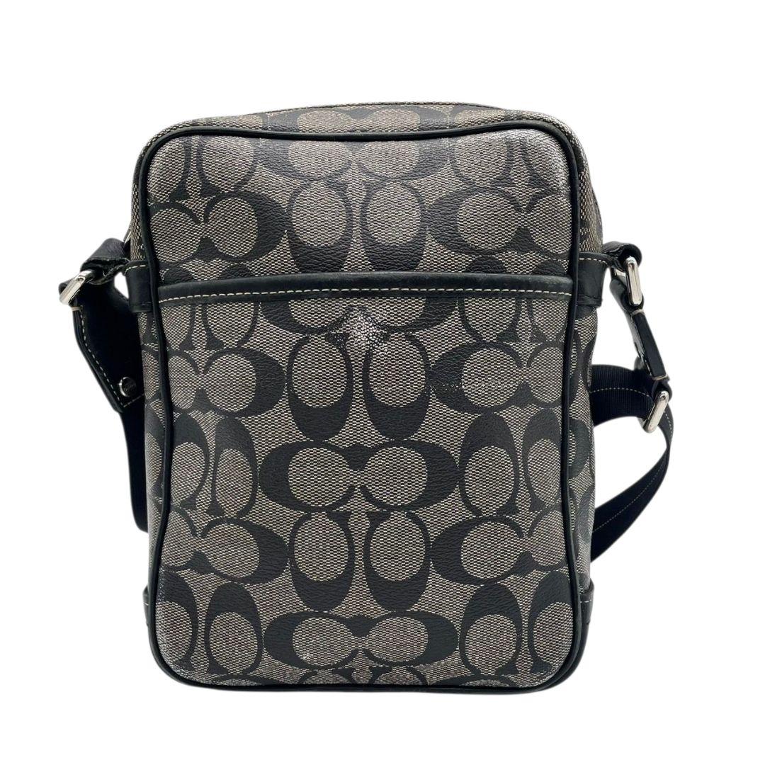 コーチ　ショルダーバッグ　グレー　シグネチャー　ストライプ　斜め掛け可　s14　PVC　レザー　本革　ブラック　シルバー金具　ロゴプレート　COACH　F70078