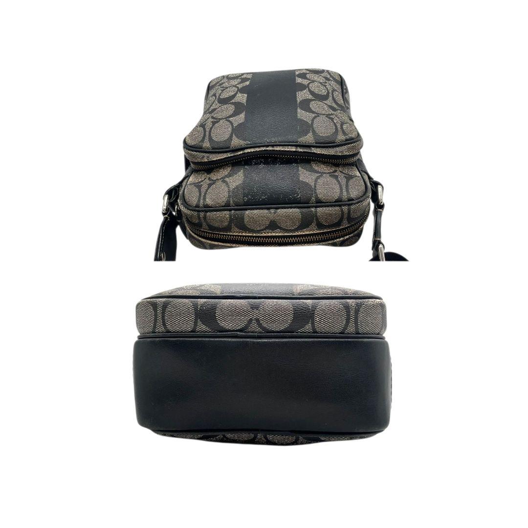 コーチ　ショルダーバッグ　グレー　シグネチャー　ストライプ　斜め掛け可　s14　PVC　レザー　本革　ブラック　シルバー金具　ロゴプレート　COACH　F70078