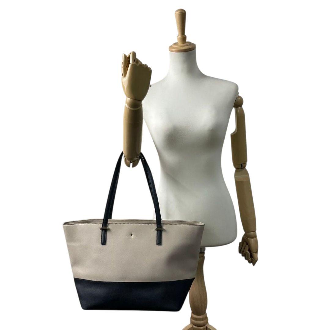 ケイトスペード トートバッグ グレージュ 黒 ブラック バイカラー ワンショルダー A4収納可 ハンドバッグ 肩掛け可 レザー 本革 ゴールド金具 ロゴ おしゃれ 通勤 通学