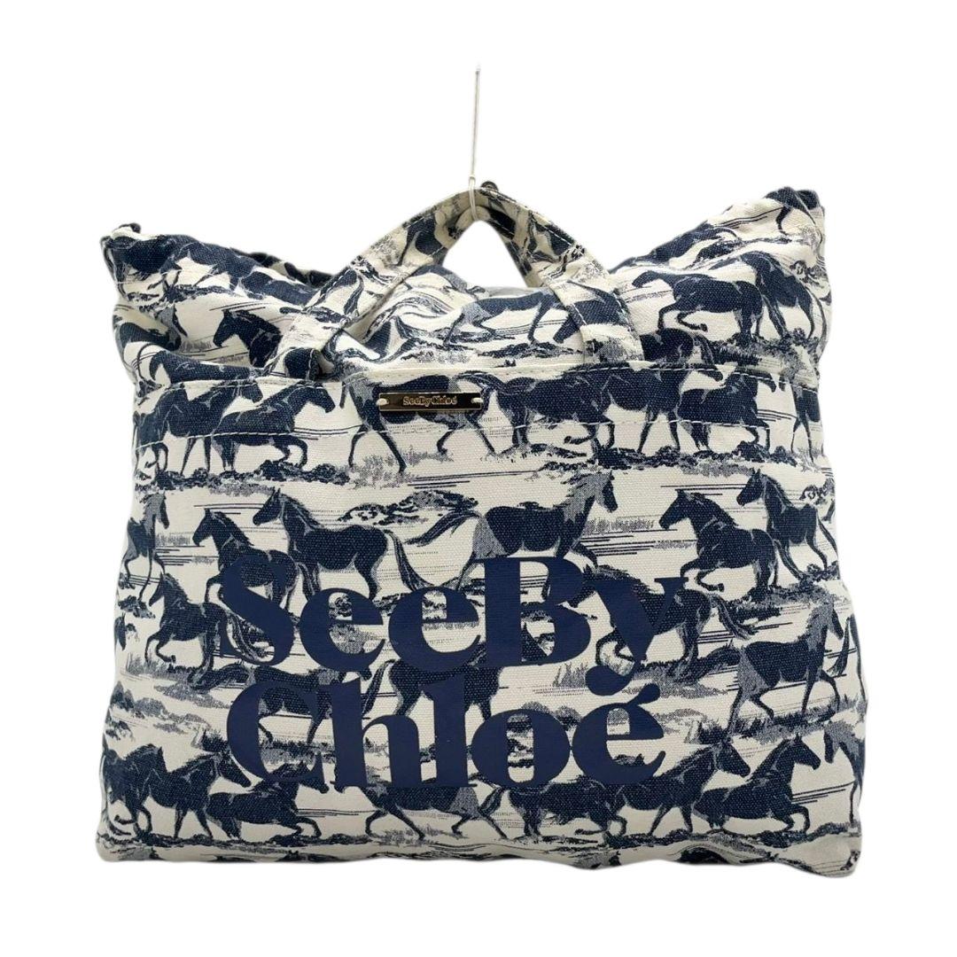 シーバイクロエ　トートバッグ　白　ホース柄　A4収納　デカロゴ　キャンバス　u5　ハンドバッグ　ホワイト　ネイビー　ゴールド金具　ロゴプレート　ロゴタグ　SeeByChloe　オシャレ　本物保証　鑑定済　スピード発送