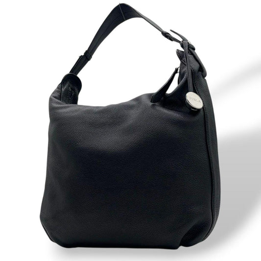 フルラ ハンドバッグ 黒 ホーボー ワンショルダー レザー 本革 トートバッグ 肩掛け可 肩かけ可 シルバー金具 ロゴプレート チャーム付き FURLA u11 ブラック 上品 高級感