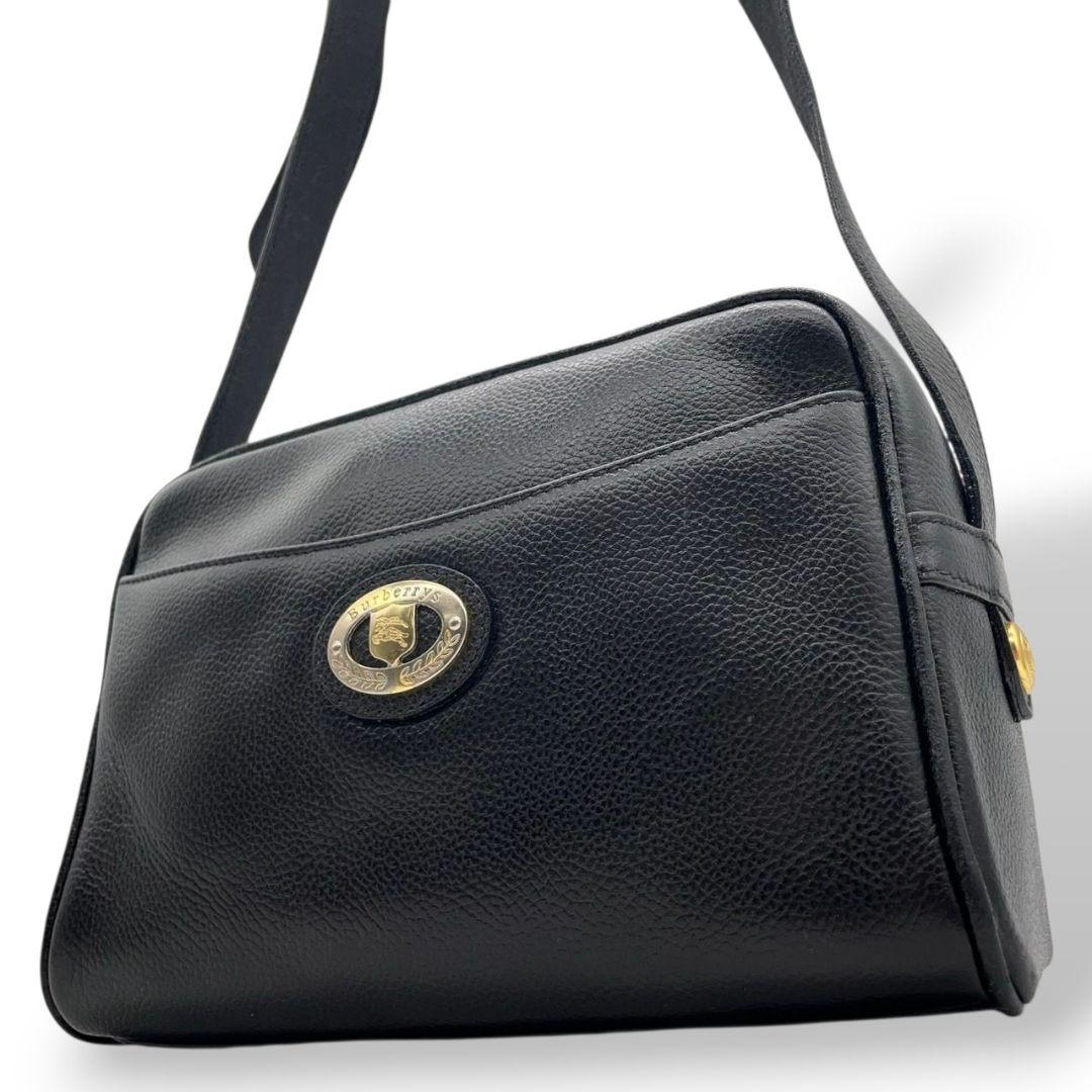 美品 BURBERRY バーバリー ショルダーバッグ ブラック レザー 本革 ロゴプレート 斜め掛け可 ゴールド金具 Burberrys s9