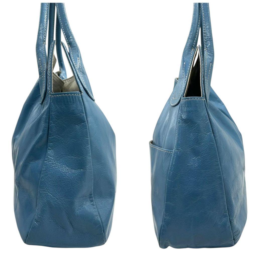 ハマノ トートバッグ 青 ブルー A4収納可 ワンショルダー レザー 本革 ハンドバッグ 自立可 肩掛け可 肩かけ可 ロゴプレート 上品 HAMANO T2