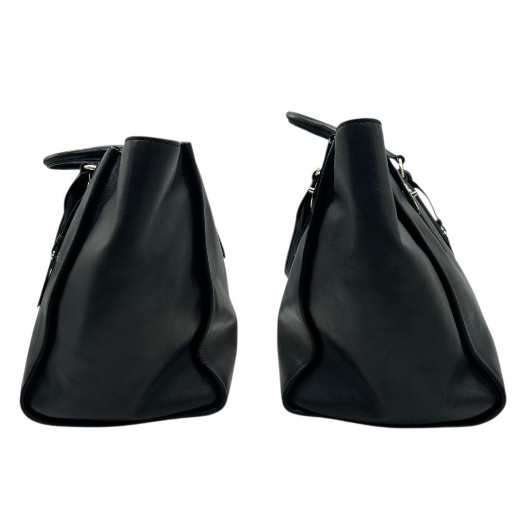 極美品 コーチ ハンドバッグ 黒 ターンロック 2WAY A4収納 レザー 自立可 s43 ショルダーバッグ トートバッグ 斜め掛け可 ブラック シルバー金具 ロゴタグ 本革 COACH 33545 オシャレ 本物保証 鑑定済 スピード発送