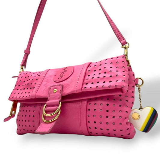 ジューシークチュール ショルダーバッグ ピンク パンチング レザー U1 本革 斜め掛け可 JUICY COUTURE ロゴプレート ロゴチャーム ゴールド金具 オシャレ