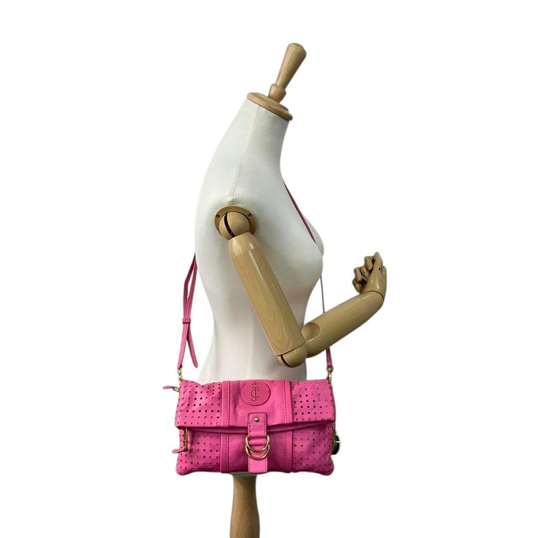 ジューシークチュール ショルダーバッグ ピンク パンチング レザー U1 本革 斜め掛け可 JUICY COUTURE ロゴプレート ロゴチャーム ゴールド金具 オシャレ