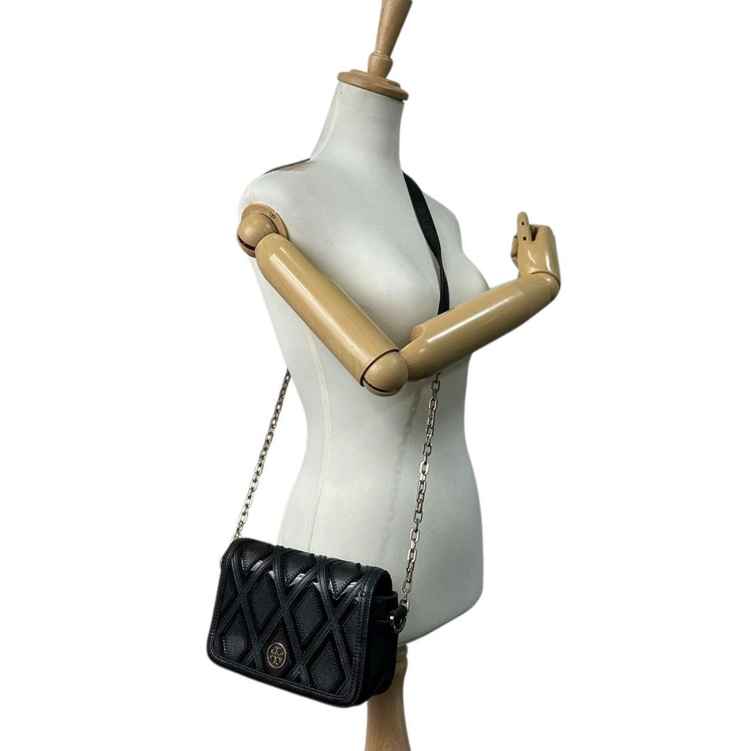 トリーバーチ フレミング ショルダーバッグ ブラック チェーン レザー フラップ ロゴプレート ゴールド金具 斜め掛け可 クラッチバッグ ハンドバッグ 本革 鑑定済 スピード発送