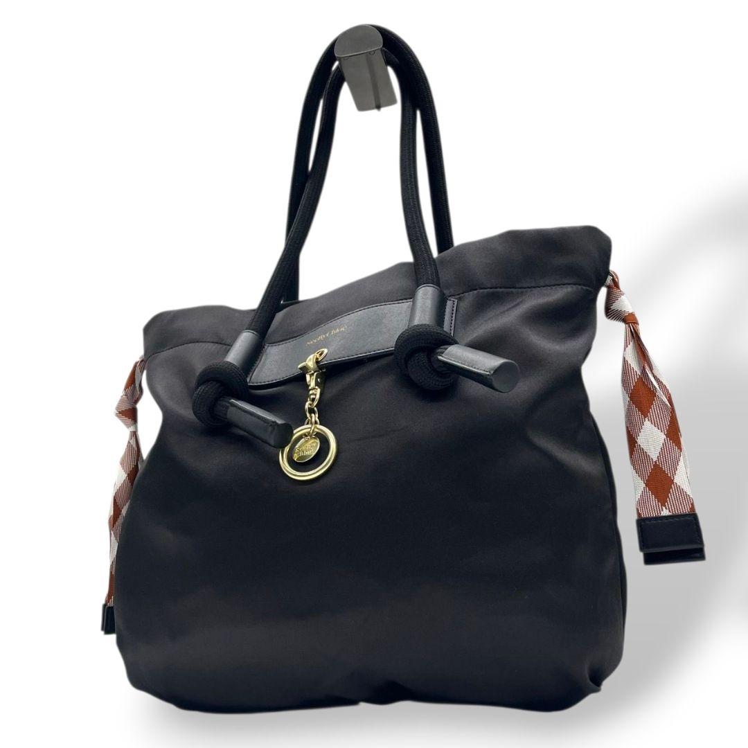 シーバイクロエ トートバッグ 黒 ロゴ チャーム キャンバス ワンショルダー u17 A4収納 ハンドバッグ 肩掛け可 肩かけ可 ブラック ゴールド金具 スカーフ レザー SeeByChloe