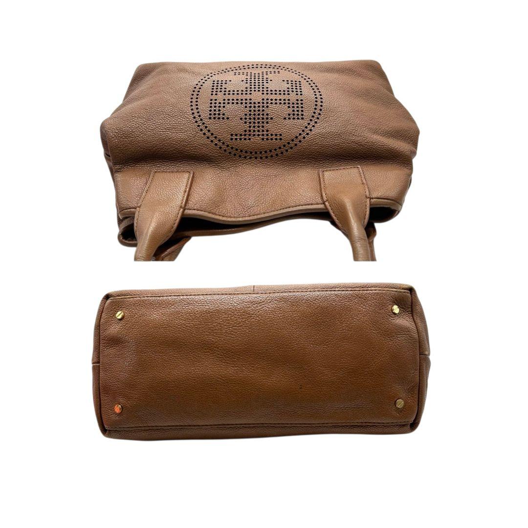 TORY BURCH トリーバーチ トートバッグ ブラウン 茶 デカロゴ パンチング レザー 本革 ワンショルダー ハンドバッグ 肩掛け可 自立可 ゴールド金具 s88 おしゃれ 高級感