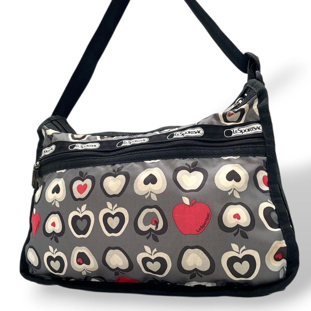 レスポートサック　ショルダーバッグ　グレー　総柄　リンゴ　斜め掛け可　T4　ナイロン　LeSportsac　ロゴ　レッド