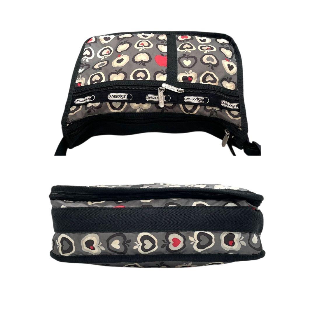 レスポートサック　ショルダーバッグ　グレー　総柄　リンゴ　斜め掛け可　T4　ナイロン　LeSportsac　ロゴ　レッド