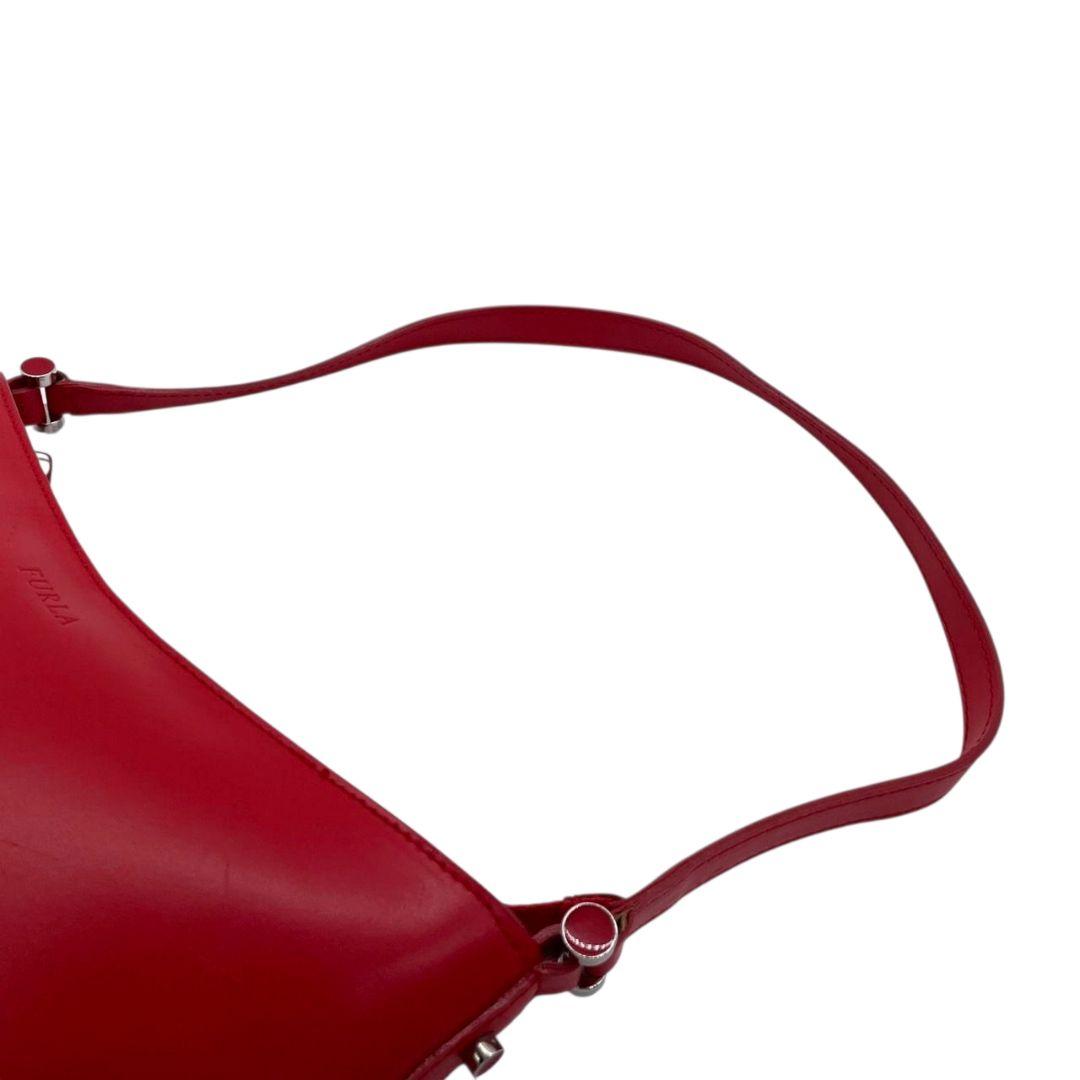 フルラ FURLA ハンドバッグ 赤 レッド ロゴ ワンショルダー トートバッグ レザー 本革 肩掛け可 シルバー金具 ロゴプレート T1 レディース