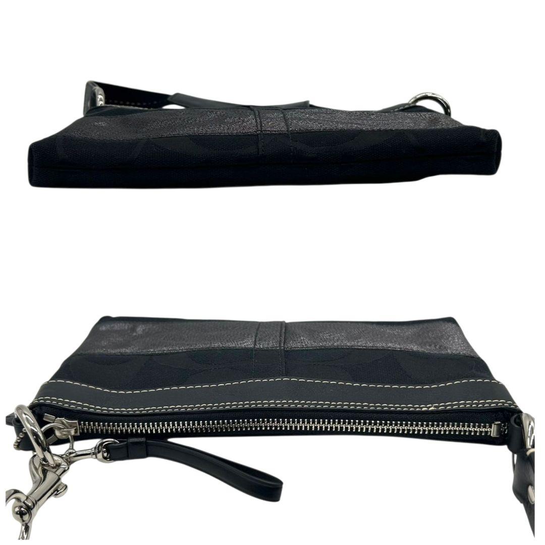 美品 コーチ ハンドバッグ ブラック 黒 グレー シグネチャー ワンショルダー キャンバス レザー アクセサリーポーチ 肩掛け可 肩かけ可 シルバー金具 チャーム付き 10120 s33 COACH 上品