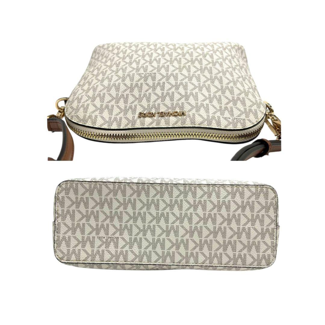 美品　マイケルコース　ショルダーバッグ　白　モノグラム　斜め掛け可　s15　PVC　レザー　本革　ホワイト　ブラウン　自立可　ゴールド金具　ロゴ　チャーム付き