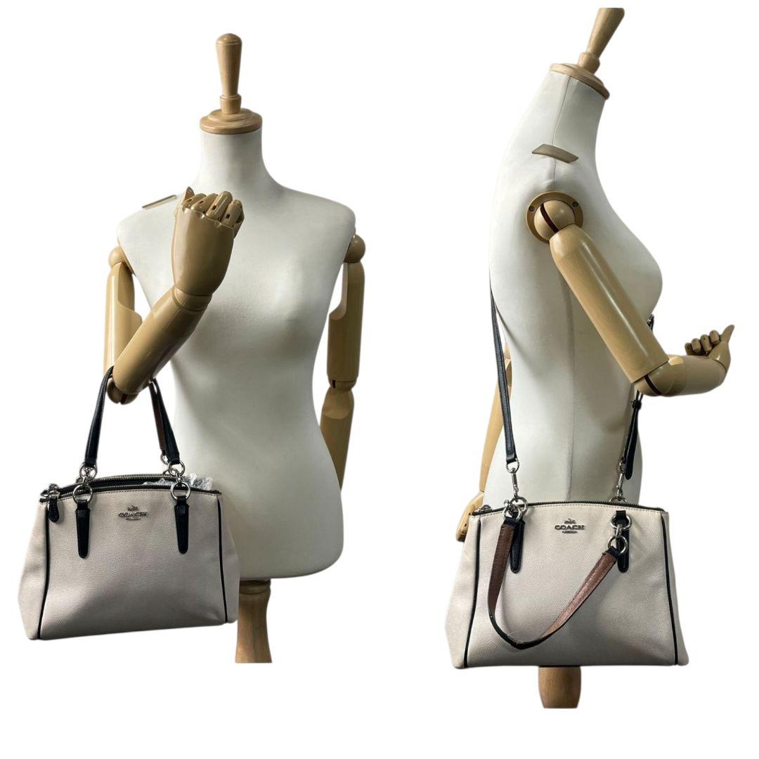 コーチ　ハンドバッグ　白　バイカラー　2way　斜め掛け可　チェーン　s9　ショルダーバッグ　トートバッグ　レザー　本革　アイボリー　ブラック　ロゴ　シルバー金具　F57487