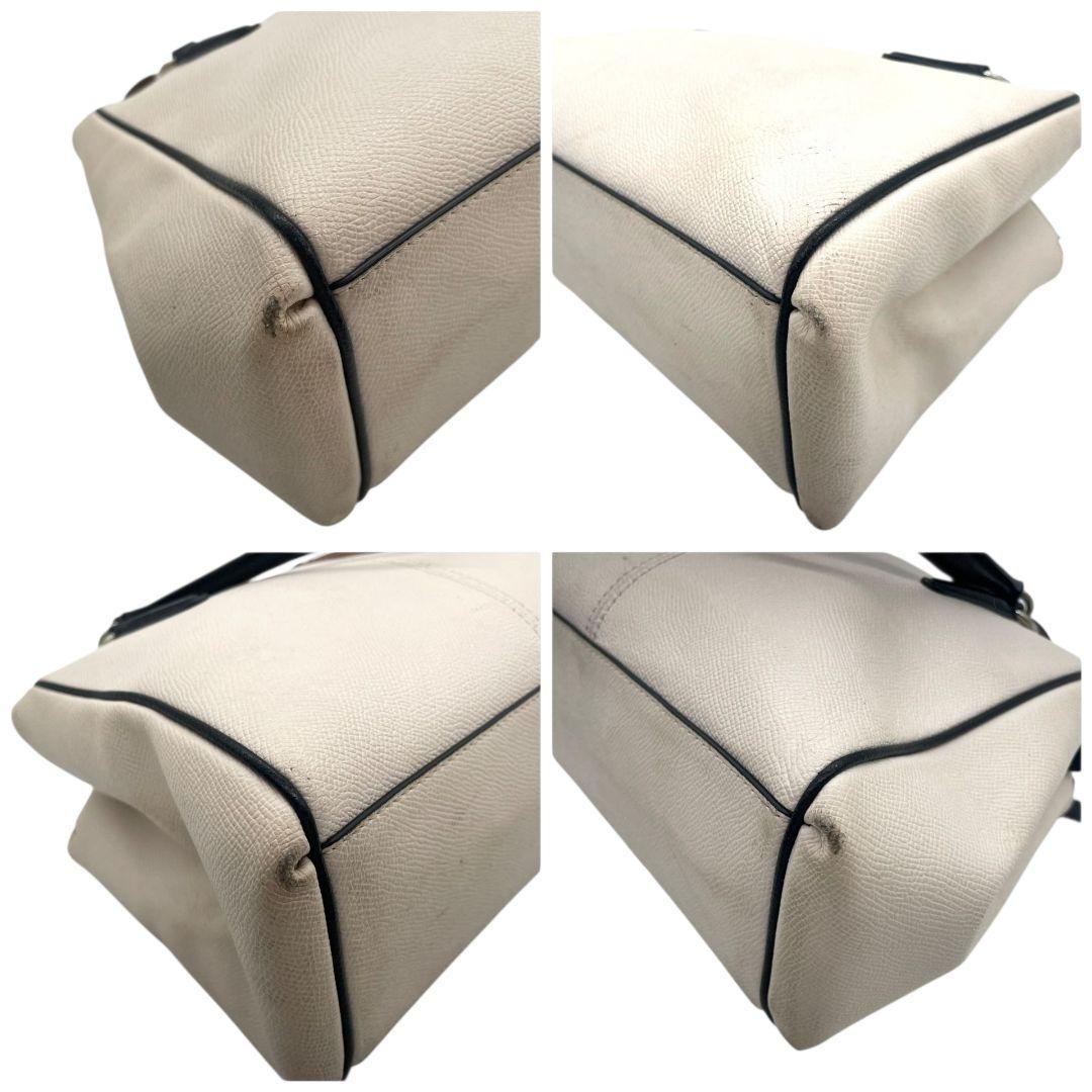 コーチ　ハンドバッグ　白　バイカラー　2way　斜め掛け可　チェーン　s9　ショルダーバッグ　トートバッグ　レザー　本革　アイボリー　ブラック　ロゴ　シルバー金具　F57487