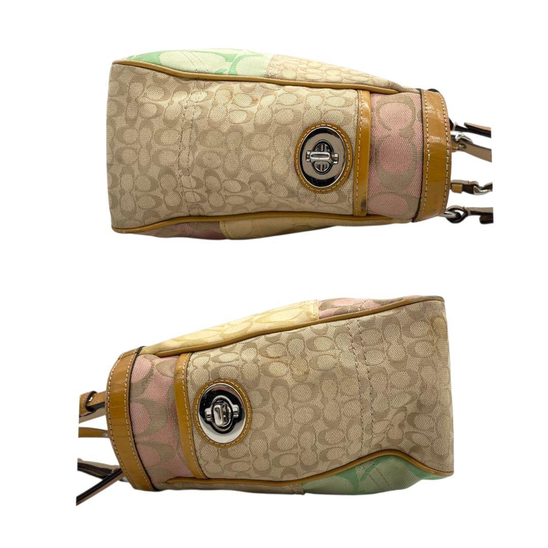 コーチ　ハンドバッグ　マルチカラー　パッチワーク　シグネチャー　ワンショルダー　T4　トートバッグ　キャンバス　パテントレザー　本革　肩掛け可　肩かけ可　シルバー金具　F14868　ピンク　イエロー　グリーン　COACH