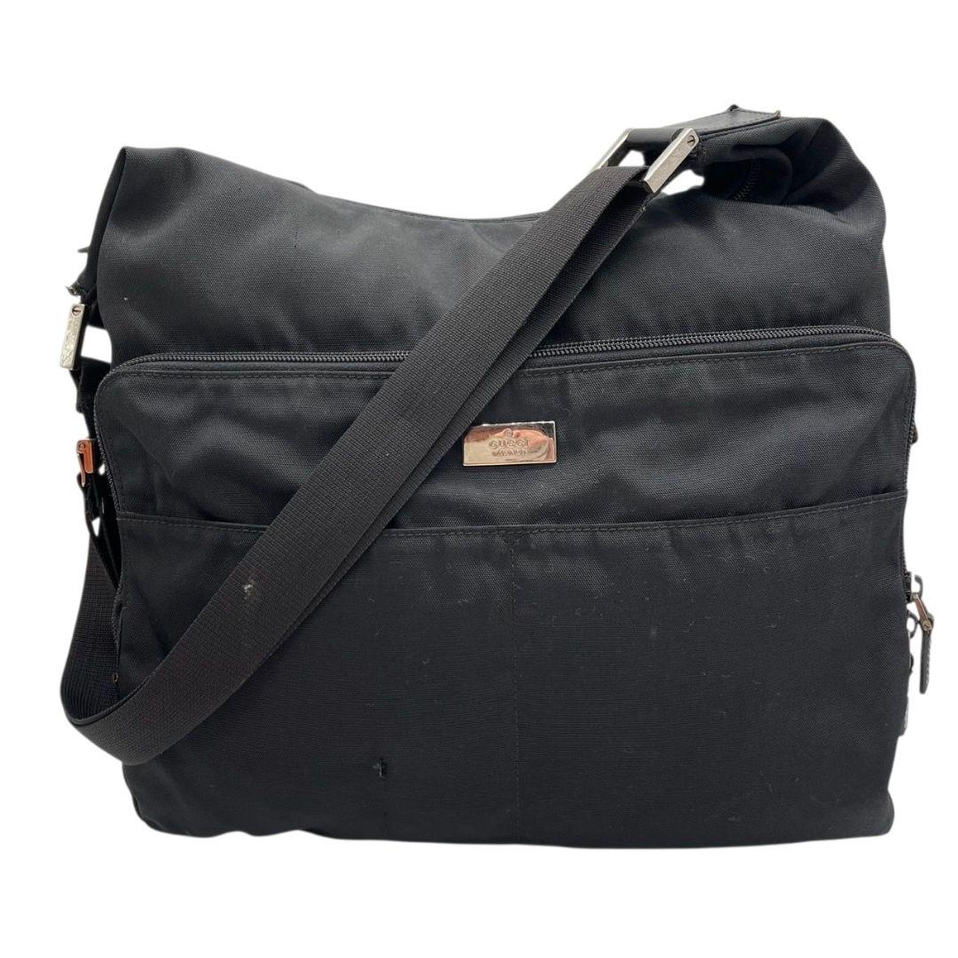 GUCCI グッチ ショルダーバッグ ブラック 黒 ホーボー ロゴプレート A4収納 ワンショル トートバッグ ハンドバッグ ナイロン レザー シルバー金具 s57 上品 高級感