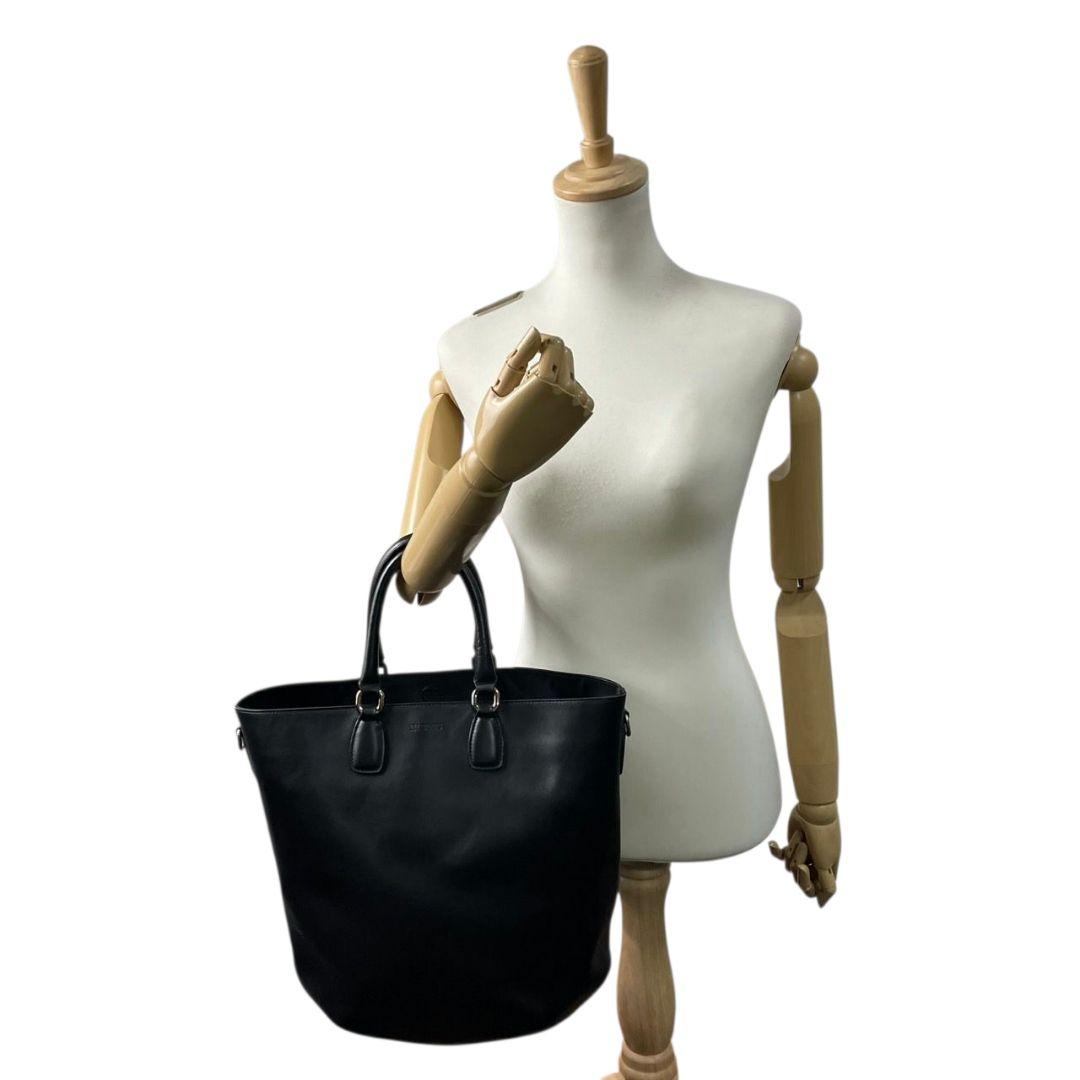 ヒロフ　トートバッグ　黒　A4収納　ポーチ付き　HIROFU　レザー　s95　ハンドバッグ　本革　シルバー金具　ブラック