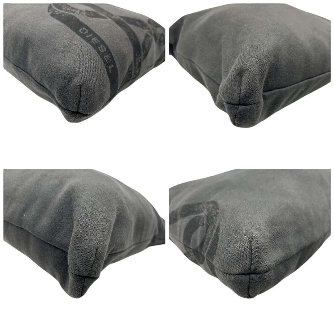 ディーゼル DIESEL トートバッグ グレー スウェード デカロゴ 2way ハンドバッグ ショルダーバッグ A4収納 斜め掛け可 編み込み デザイン Vロゴ s55