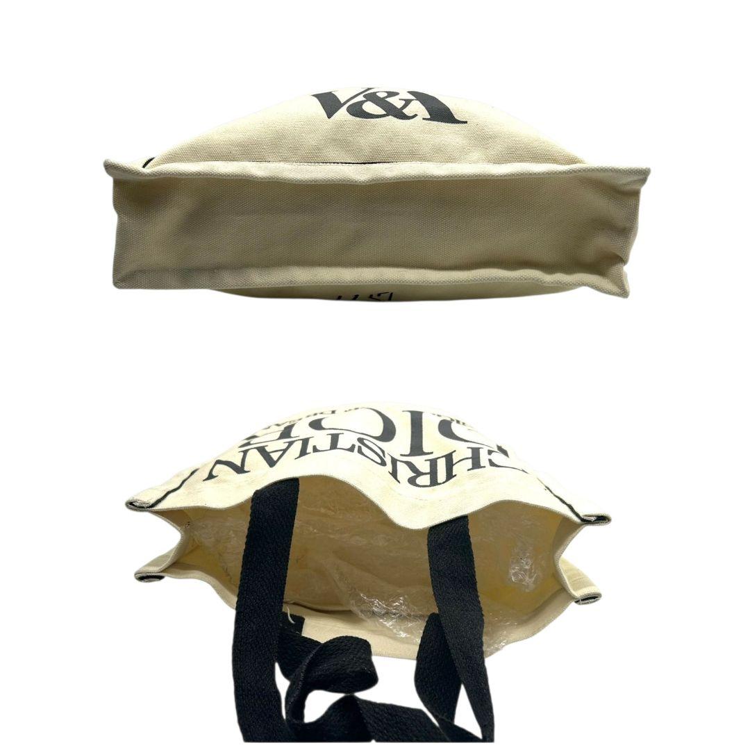 ディオール　トートバッグ　白　デカロゴ　V&A　キャンバス　黒　A4収納　T7　ハンドバッグ　ホワイト　ブラック　肩掛け可　Christian Dior