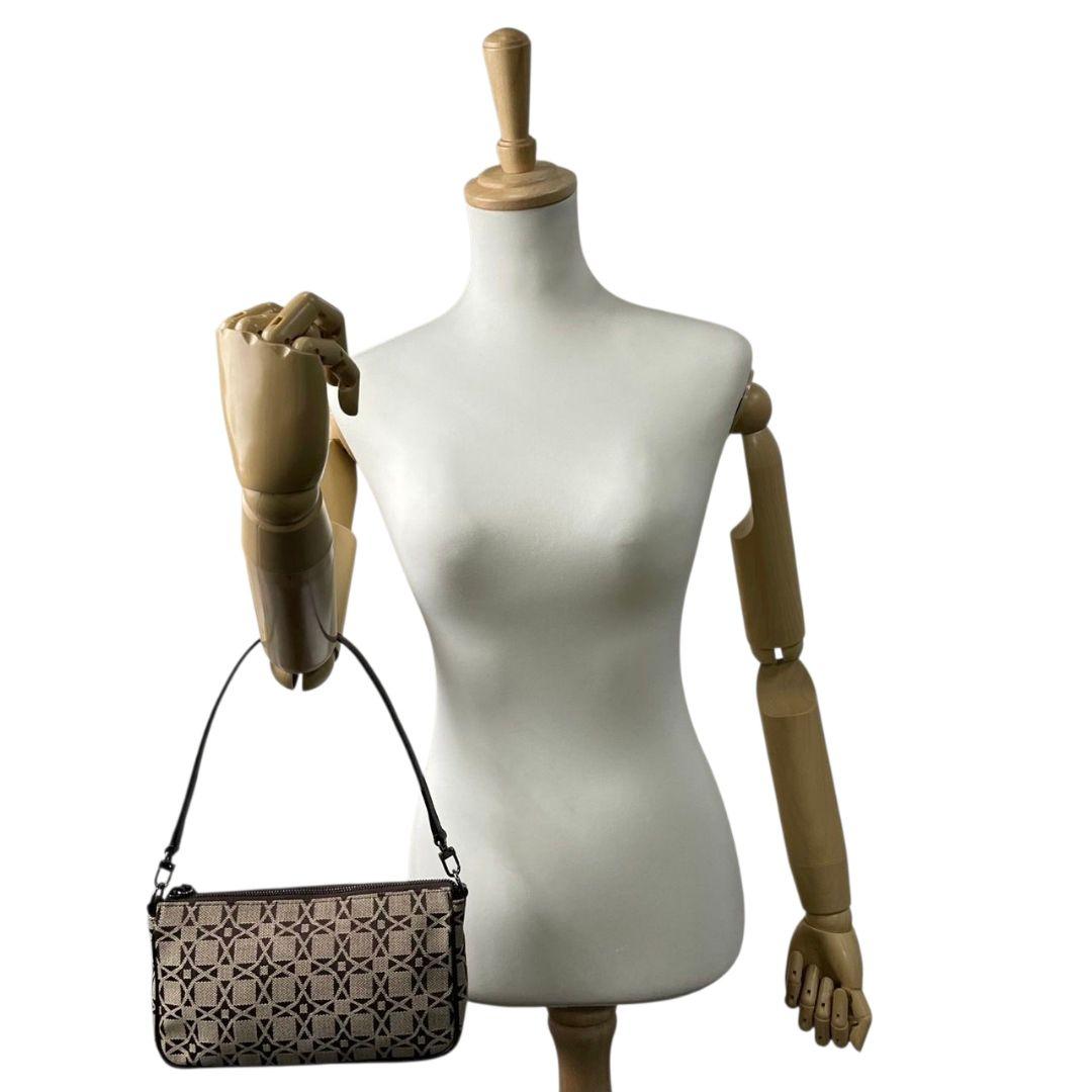 美品 マッキントッシュロンドン ハンドバッグ 茶 ブラウン ベージュ 総柄 トートバッグ ワンショルダー 肩掛け可 キャンバス シルバー金具 ロゴタグ 本物保証 鑑定済 オシャレ MACKINTOSH LONDON u3