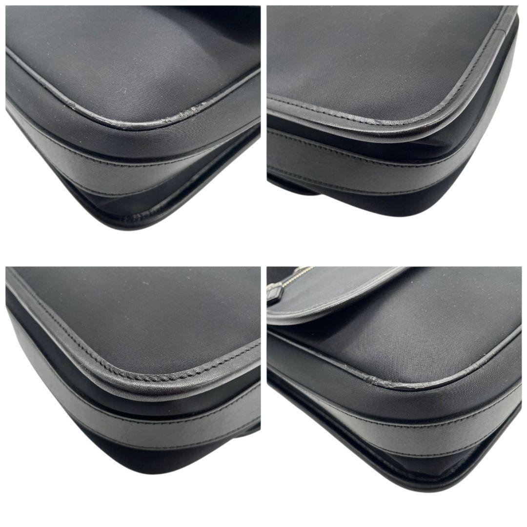 バーバリー ショルダーバッグ 黒 ブラック ロゴプレート フラップ ナイロン レザー 斜め掛け可 シルバー金具 シンプル 高級感 BURBERRY S18