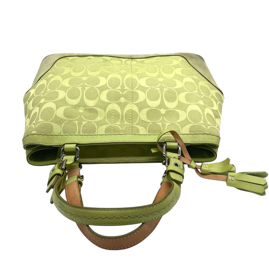 コーチ ハンドバッグ 黄緑 シグネチャー タッセル チャーム キャンバス スエード レザー トートバッグ グリーン レディース 6830