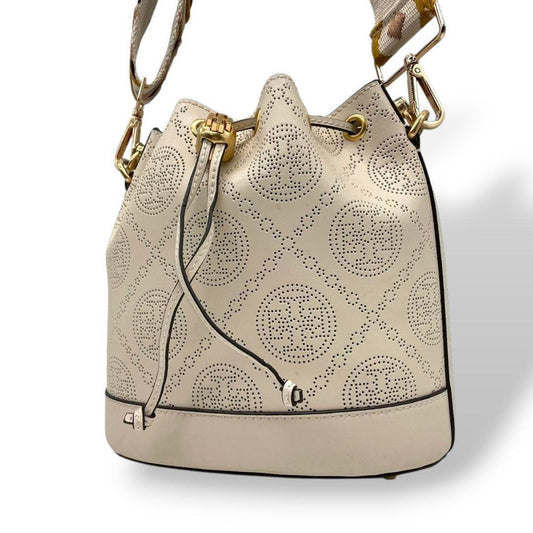 美品 トリーバーチ ショルダーバッグ マックグロー アイボリー パンチング 巾着 ベージュ レザー 本革 斜め掛け可 自立可 ロゴ金具 ゴールド金具 TORY BURCH