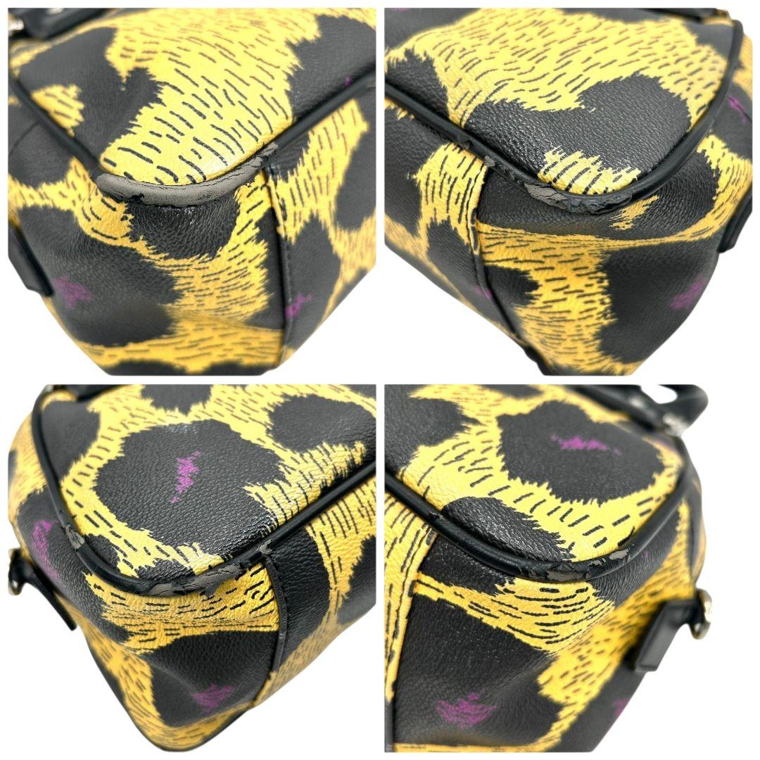 ヴィヴィアンウエストウッド ハンドバッグ 2WAY ショルダーバッグ 黒 ブラック レオパード柄 イエロー PVC アングロマニア トートバッグ オーブ チャーム付き