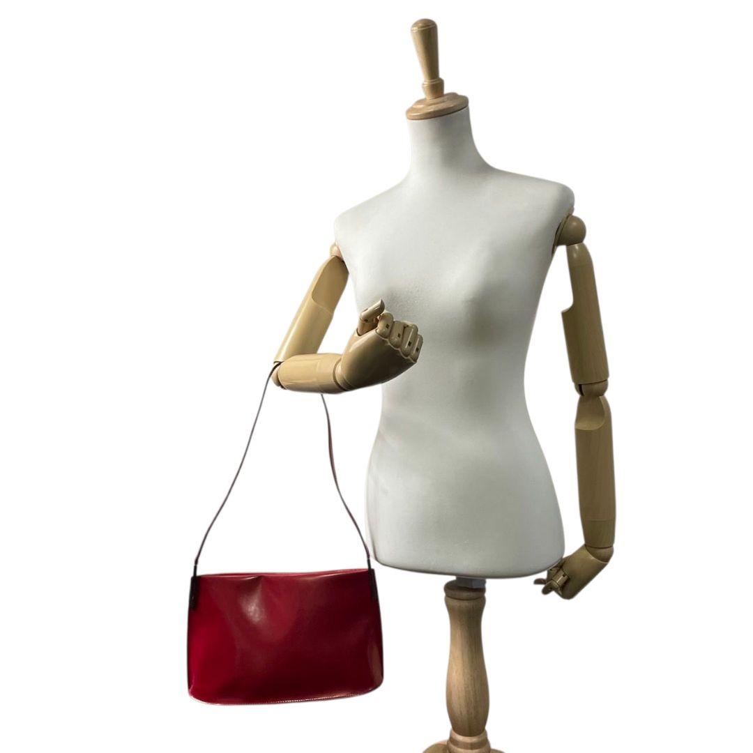 フルラ ハンドバッグ 赤 レッド ワンショルダー トートバッグ 肩掛け可 レザー 本革 ロゴ シルバー金具 s10 FURLA 高級 ブランド レディース