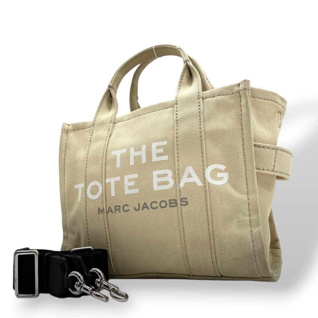 マークジェイコブス トートバッグ ベージュ ザトートバッグ 2way ハンドバッグ ショルダーバッグ 斜め掛け可 シルバー金具 キャンバス MARC JACOBS T6 人気モデル 上品