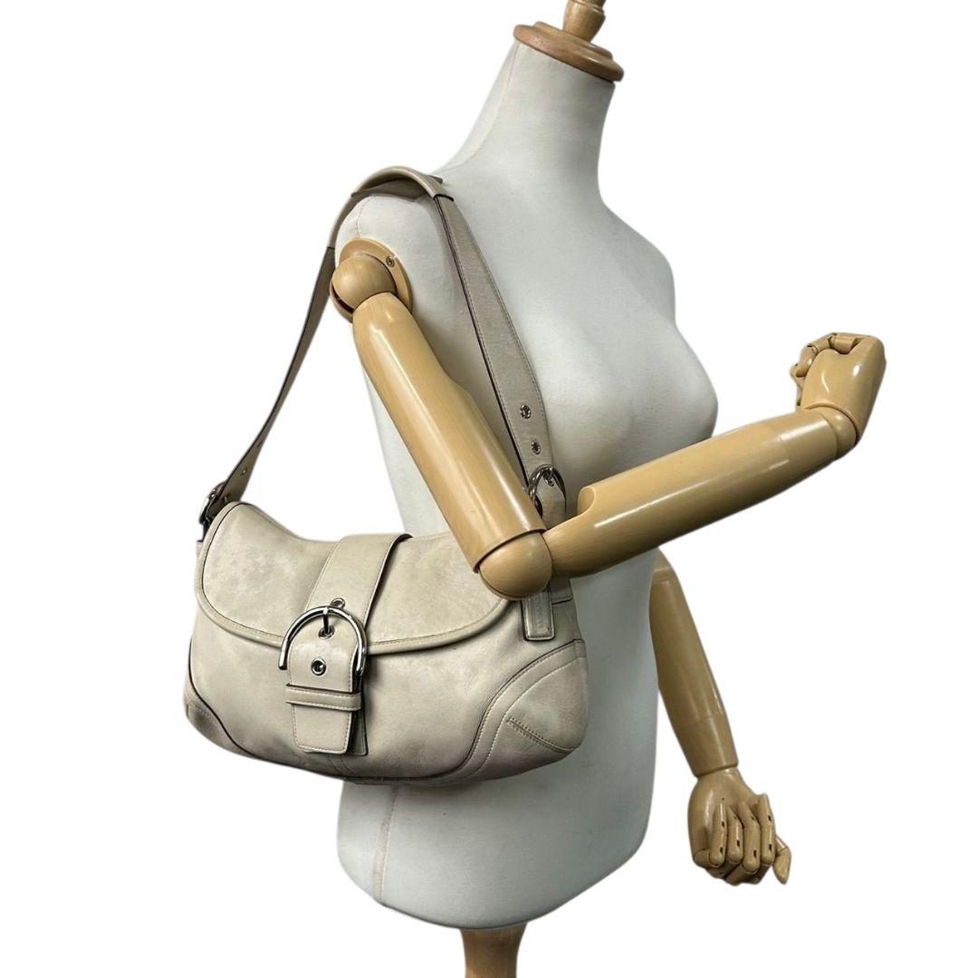 コーチ ショルダーバッグ 白 ソーホー フラップ レザー ワンショル s82 9248 肩掛け可 肩かけ可 ハンドバッグ ホワイト シルバー金具 本革 ロゴタグ COACH