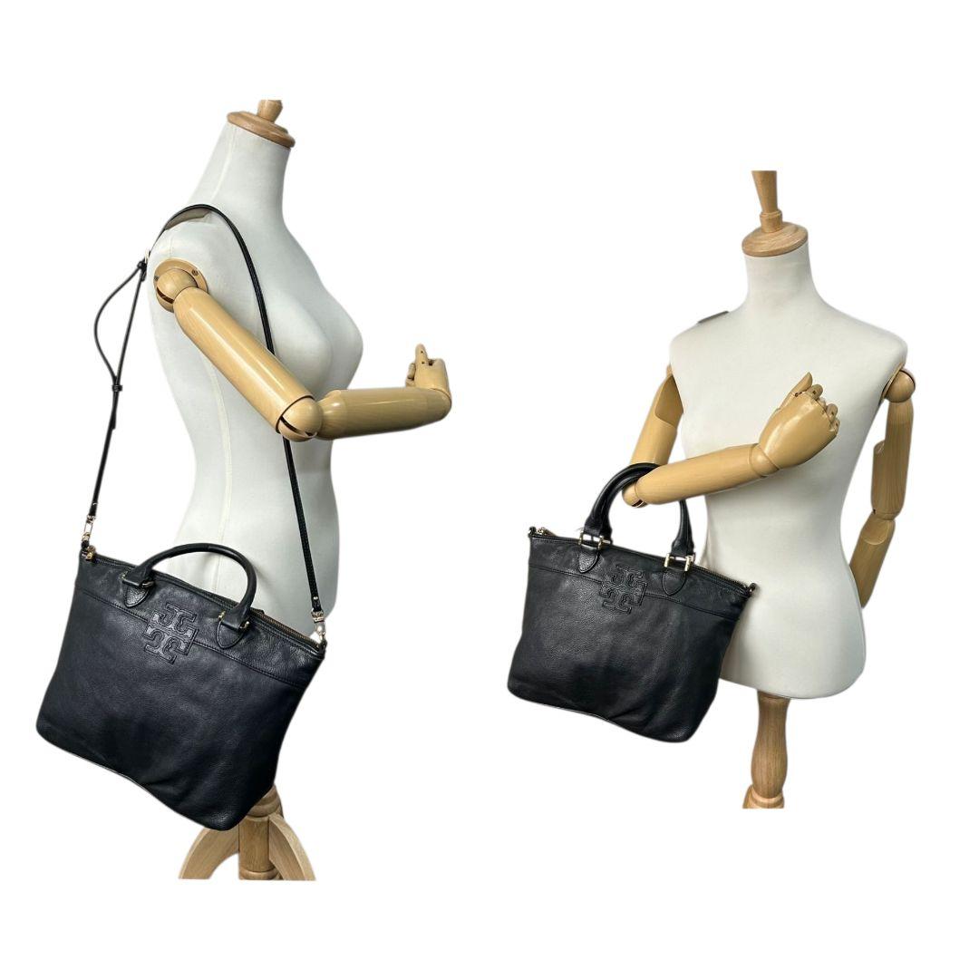 トリーバーチ ハンドバッグ 黒 2way A4収納 レザー 本革 斜め掛け可 ショルダーバッグ トートバッグ ブラック ゴールド金具 ロゴプレート TORY BURCH N 上品 高級感